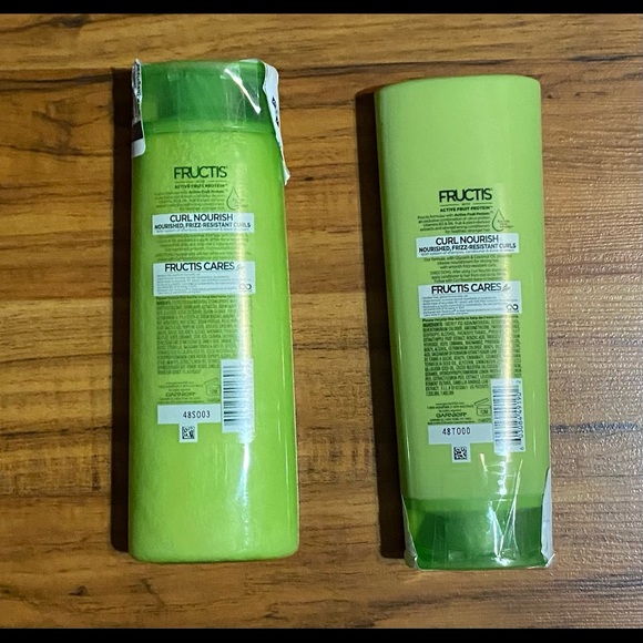 Garner Fructis Curl Nourish Fortifying Shampoo and Conditioner (New) - Picture 2 of 10